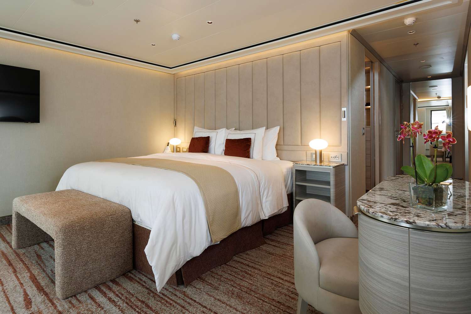Une suite à bord du Silver Nova, le navire de croisière Silversea 