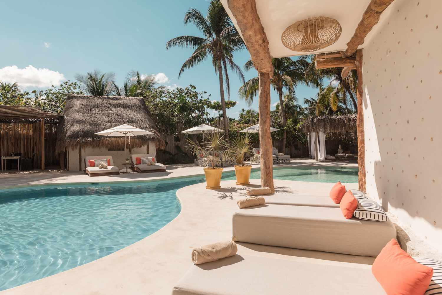 Piscine de l'hôtel Ser Cassandra sur Isla Holbox