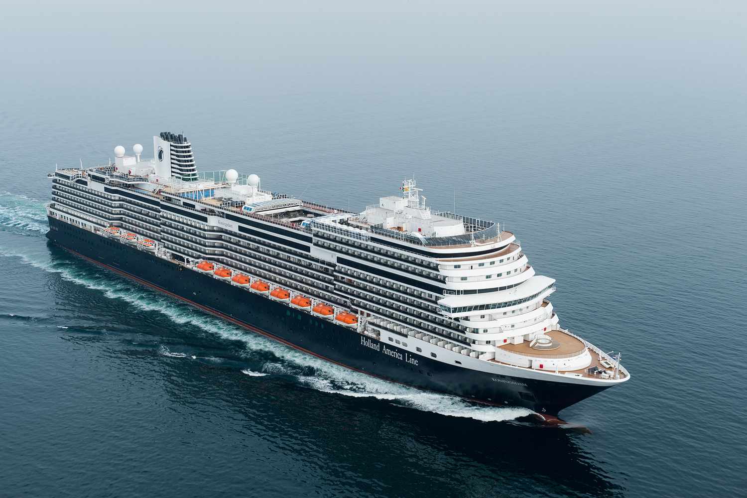 Vue aérienne du navire Holland America
