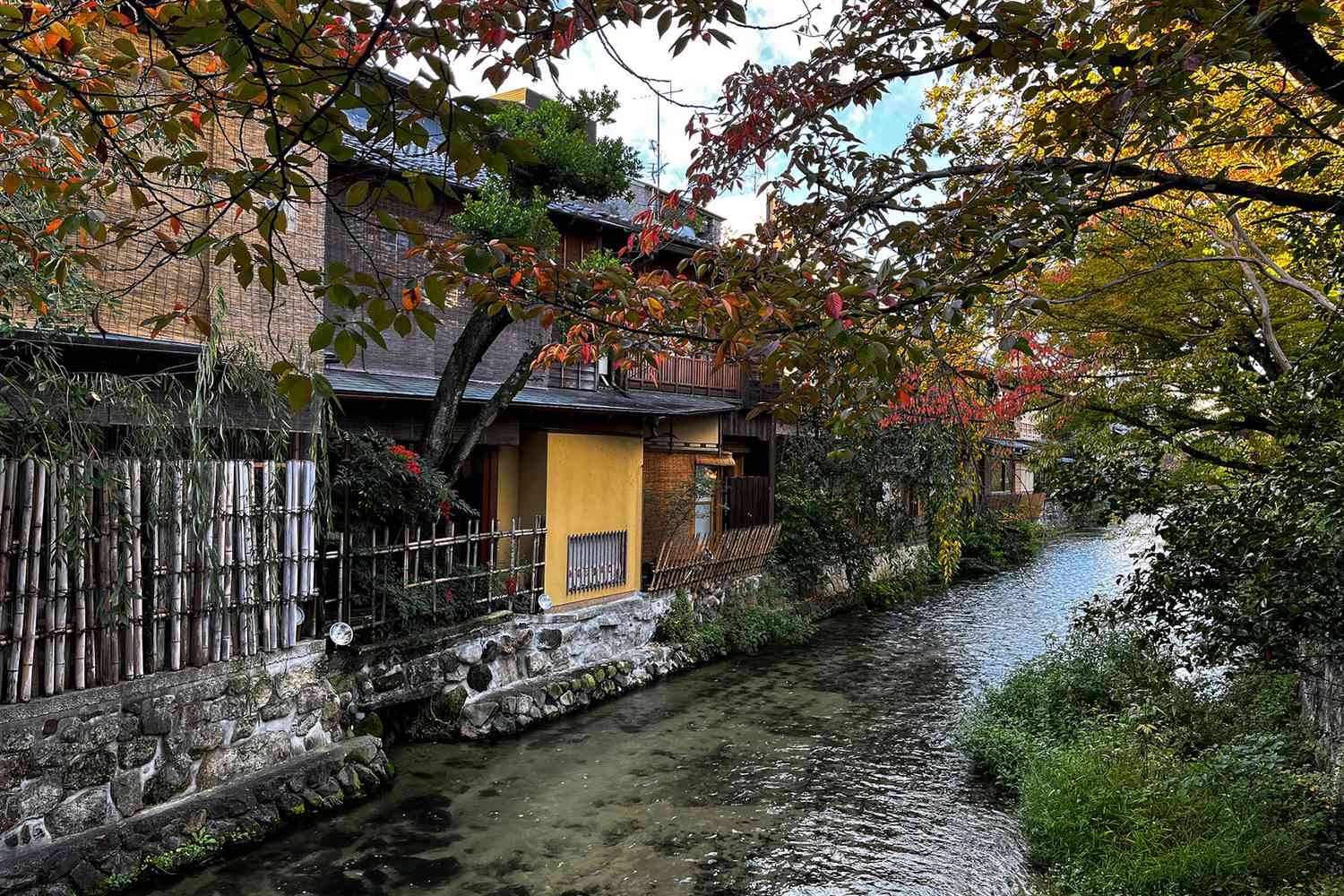 Le gion shirakawa à Kyoto