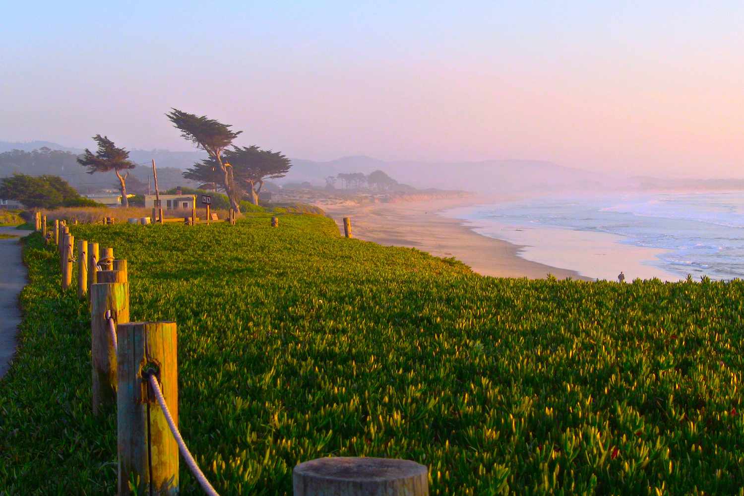 Coucher de soleil sur Half Moon Bay, Californie.