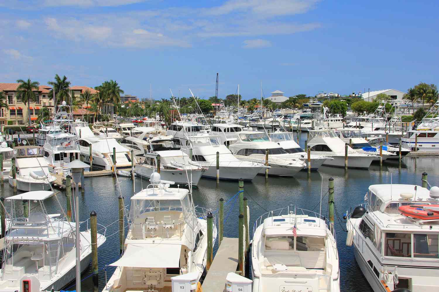 Bateaux amarrés dans une marina à Palm Beach Gardens