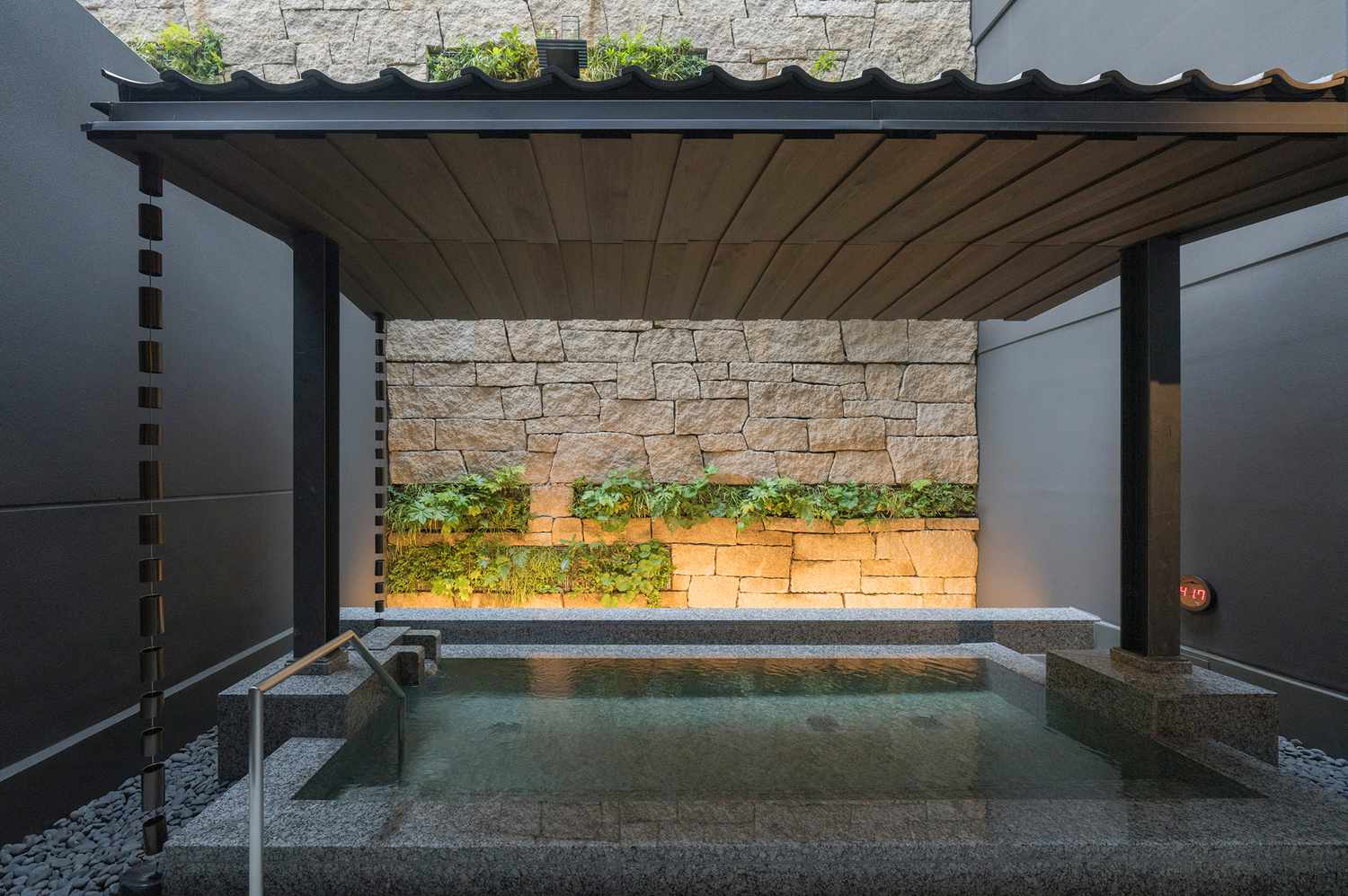 Bain d'onsen au Banyan Tree Higashiyama Kyoto