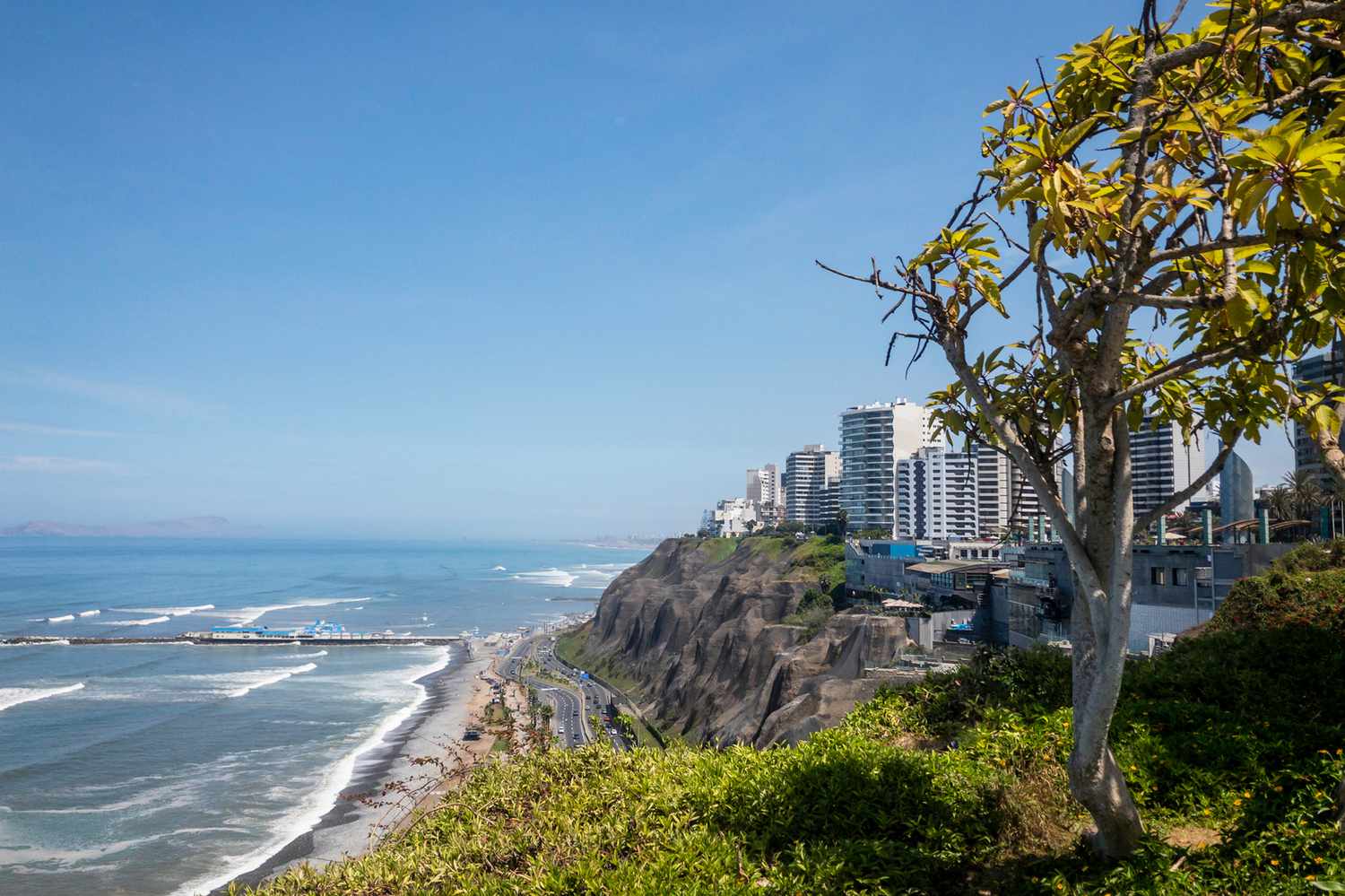 Vue côtière à Miraflores, Lima, Pérou