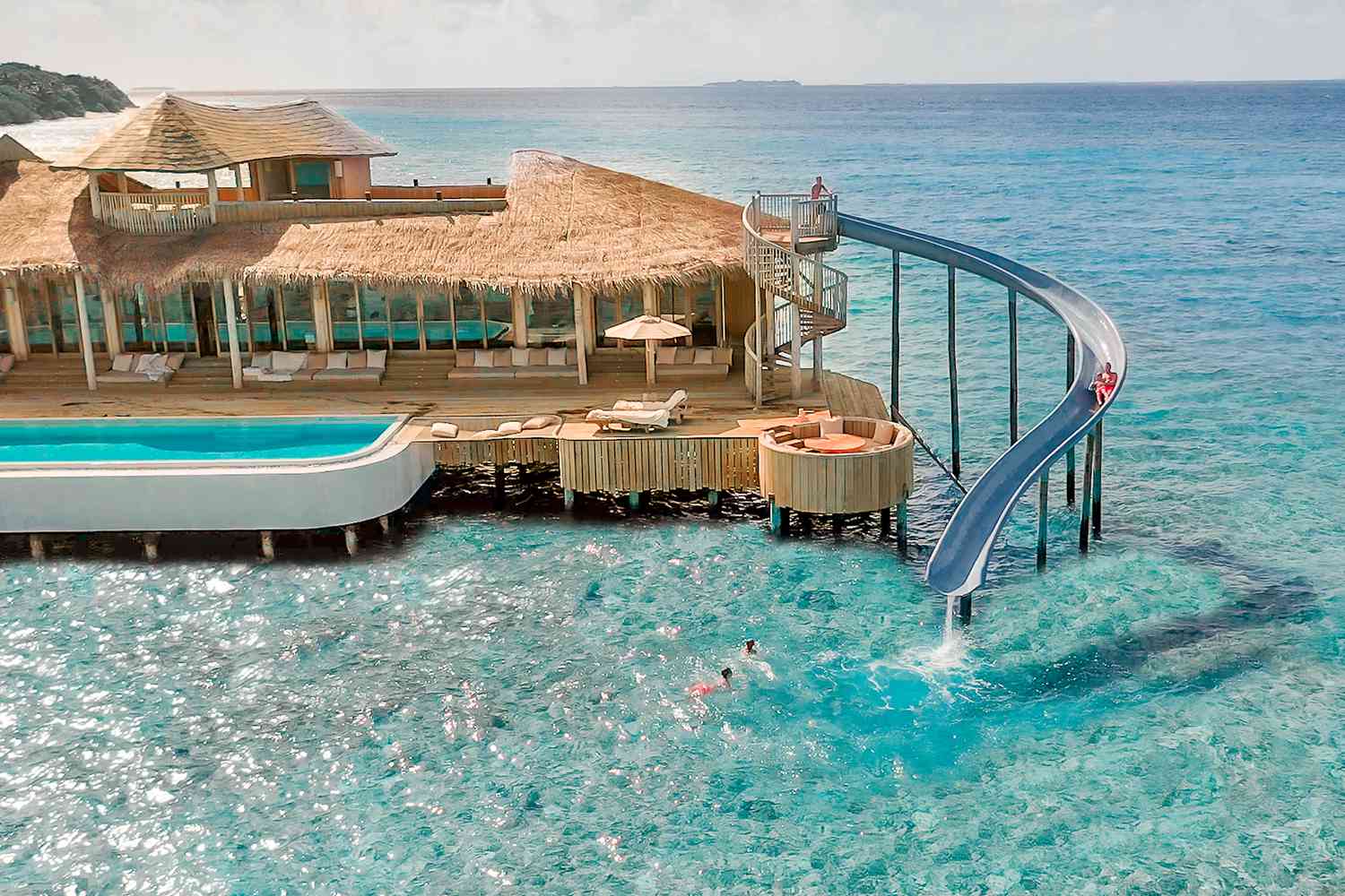 Complexe avec toboggan