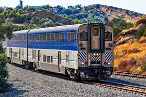 Extérieur du train Amtrak Pacific Surfliner en Californie du Sud
