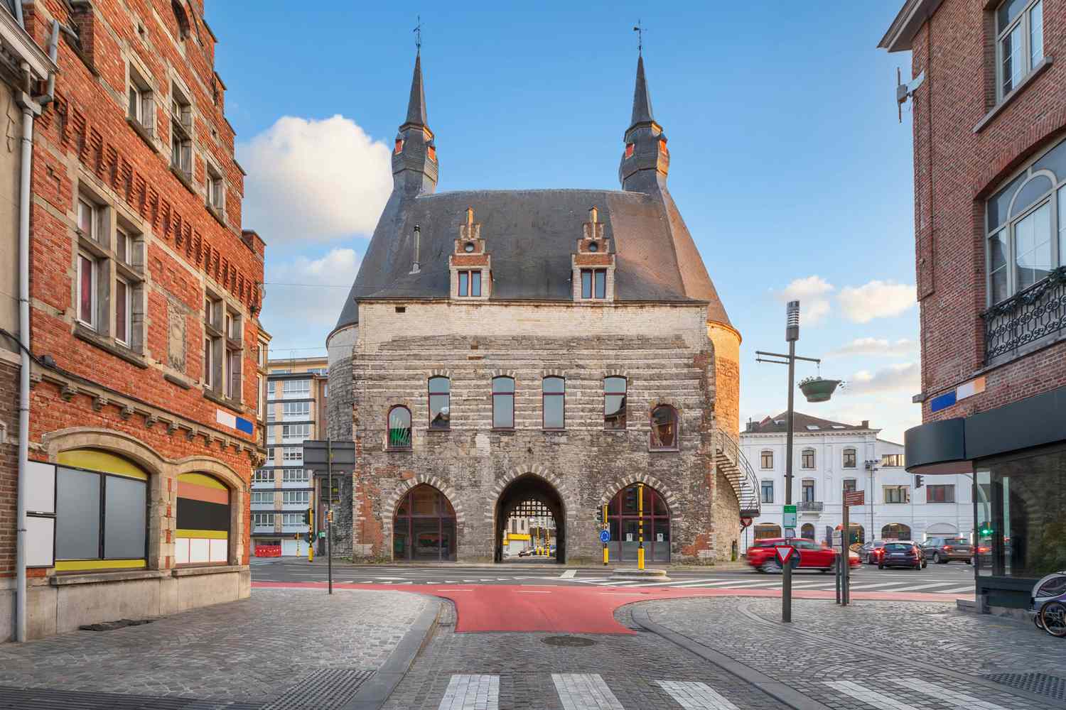 La porte de Bruxelles ou Brusselpoort - une partie des fortifications médiévales de Malines, Belgique