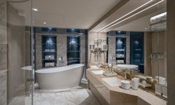 Une salle de bain sur le MSC World Europa