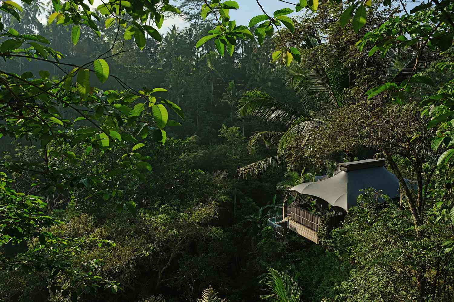 Une tente riveraine au Capella Ubud